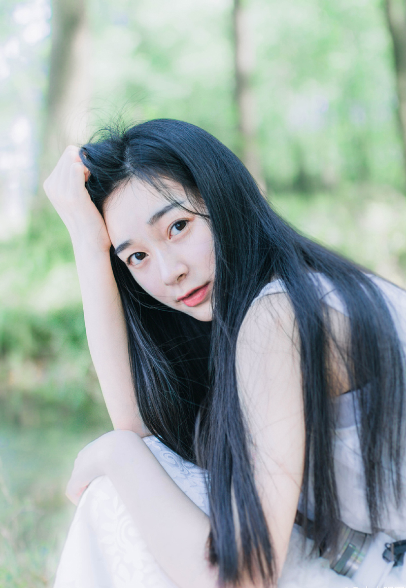 梦想?梦想就是你只要想到就觉得快乐的事!梦想?梦想就是精彩的活着!梦想?梦想就是考试每次都能拿优秀梦想?梦想就是能再看一眼我的老妈妈，或者再给她一个拥抱!梦想?我们一直在寻找……梦想大小，实现需努力。